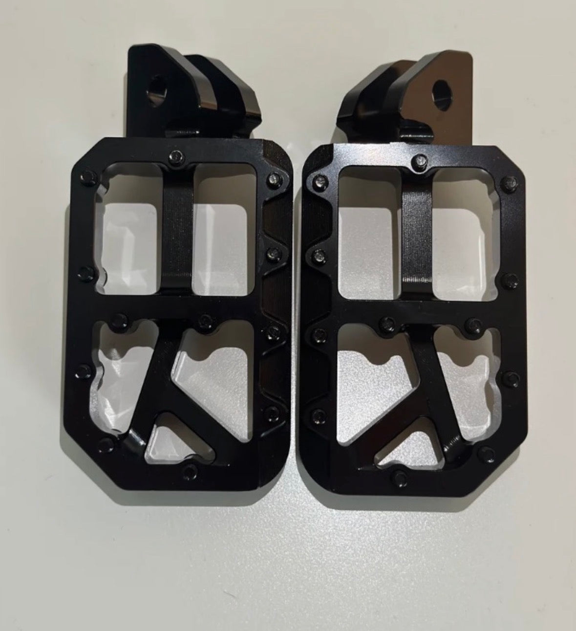 Silver Titanium Rear T Shaped Pegs For Super73