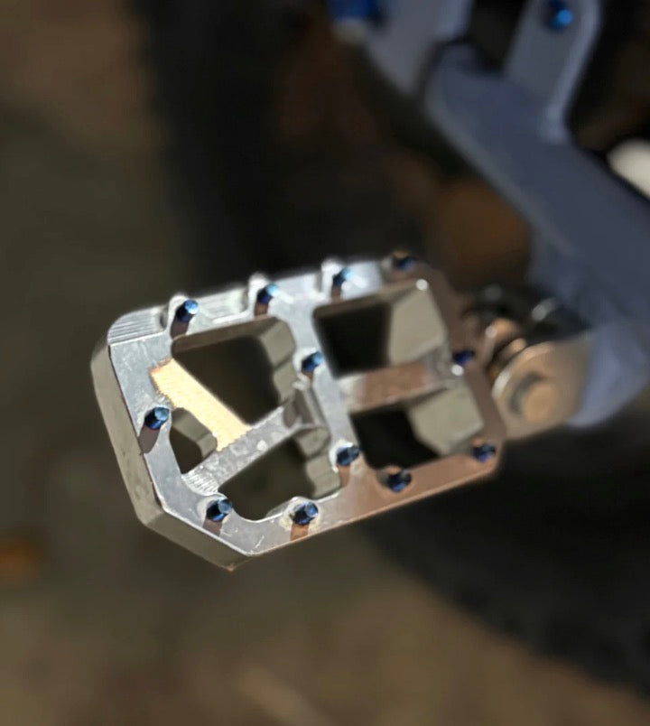Silver Titanium Rear T Shaped Pegs For Super73