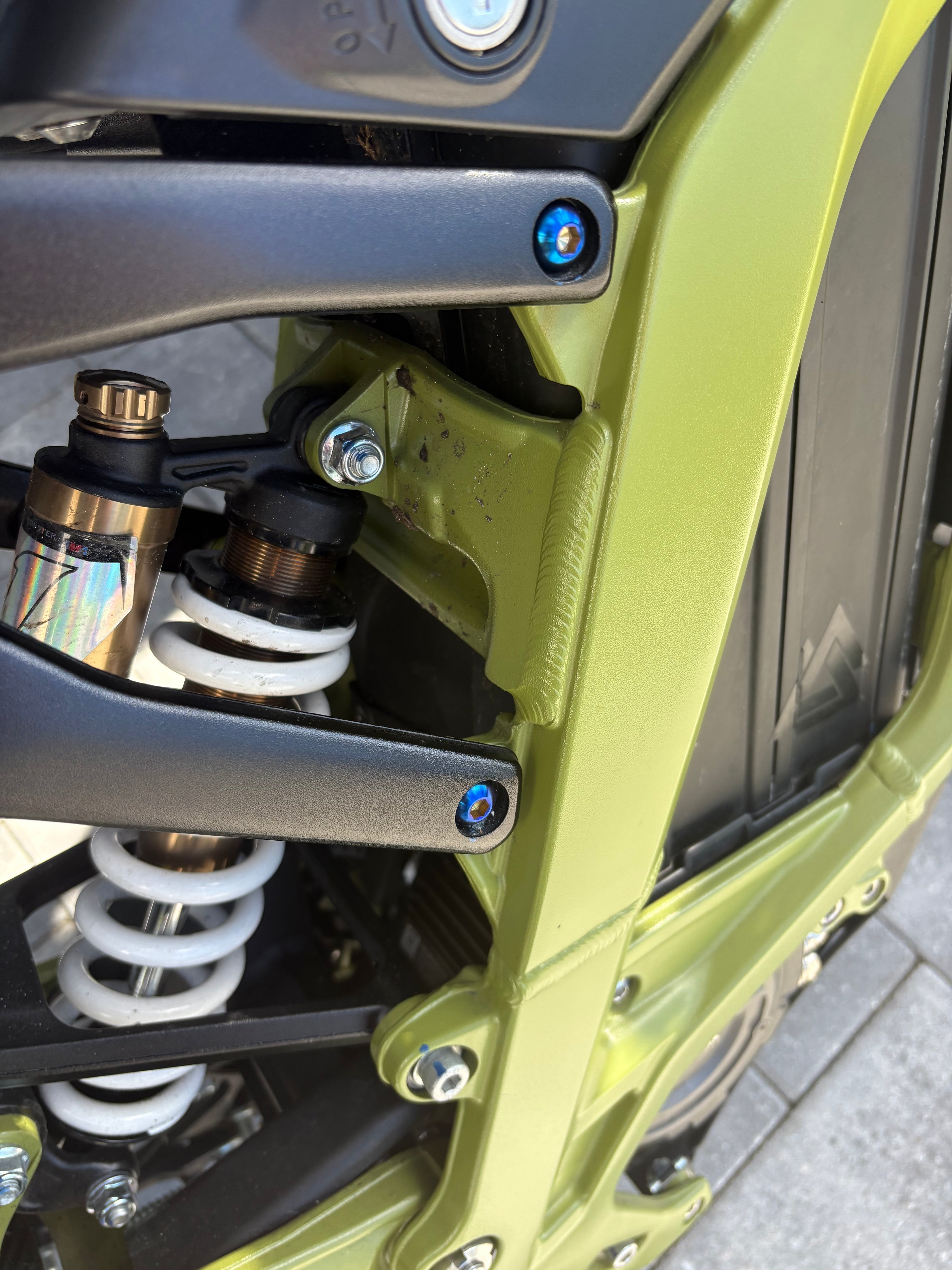 Titanium Subframe Bolts